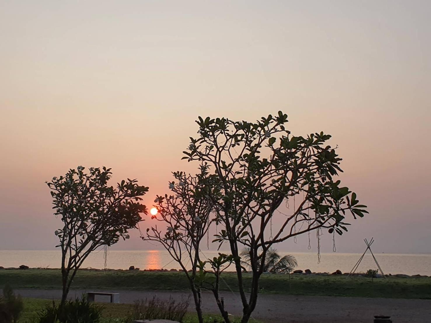 The Beach Resort & Residence - Sha Plus Pathiu Exterior foto